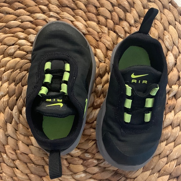 Nike Other - Nike air baby sneakers size 4 slip on